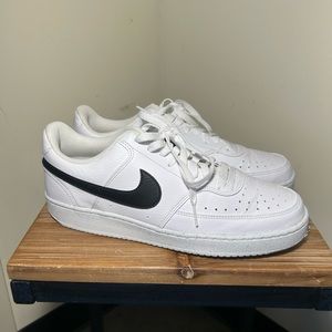 Nike Court Vision Low Size 9.5